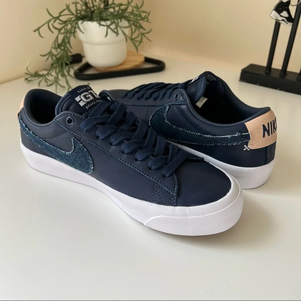 Nike SB Zoom Blazer Low Pro GT Premium - Picture 3 of 9